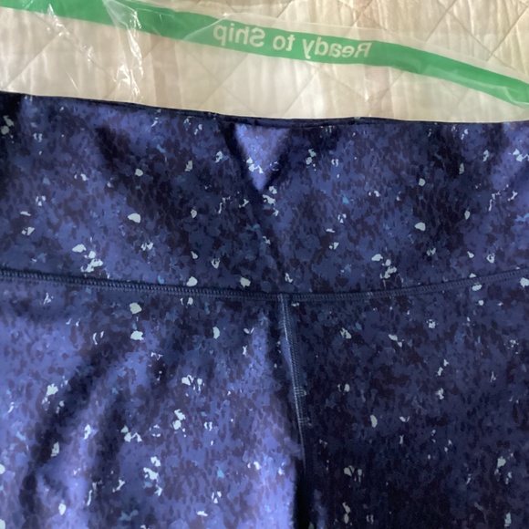 NZ ACTIVE by NIC+ZOE Spotted Blues High Waist Leggings, size L - Picture 11 of 13